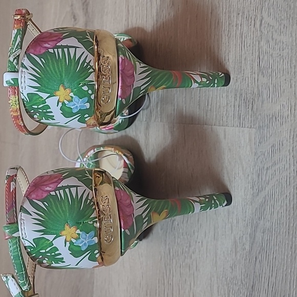 Guess high hills sandals size 8.5 - Picture 5 of 9